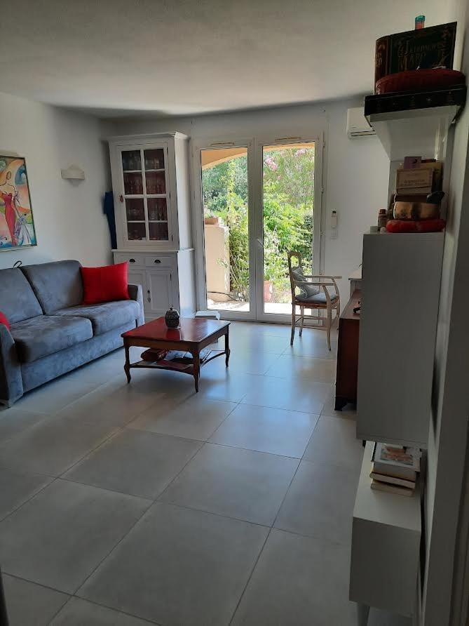 Rez De Jardin Zen, 50 M2, Aux Portes De L Esterel Et Proche Mer, Parking Gratuit Fréjus المظهر الخارجي الصورة